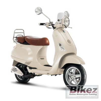 2009 Vespa LXV 50 photo